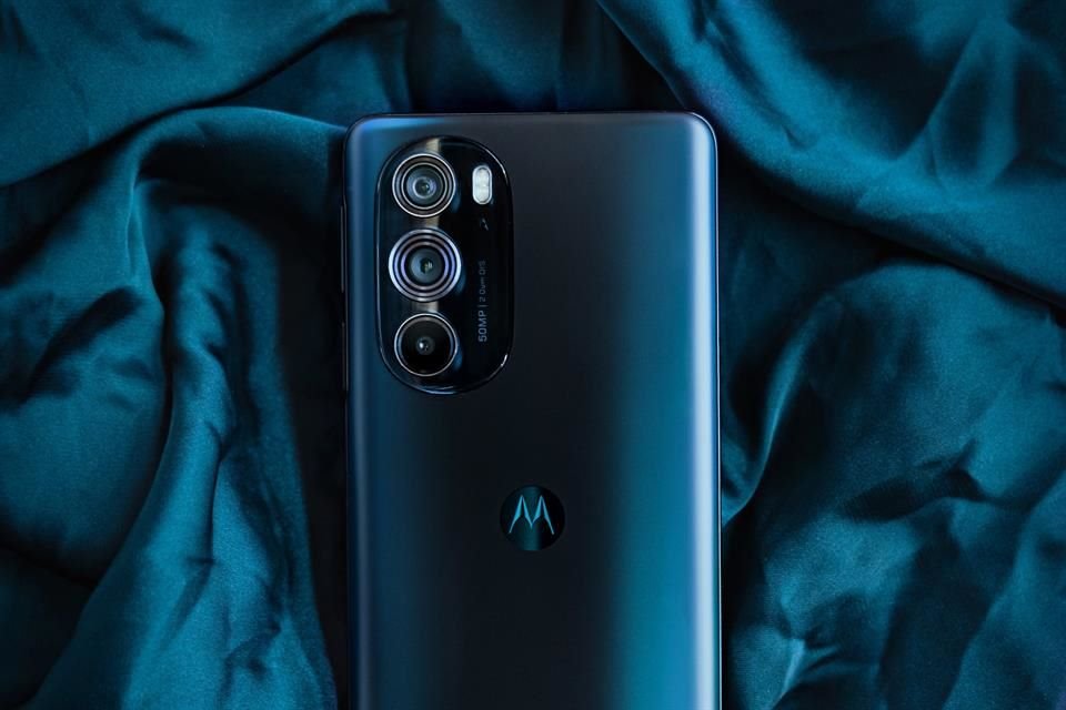 El nuevo buque insignia de Motorola tendrá un precio de introducción de 900 dólares.