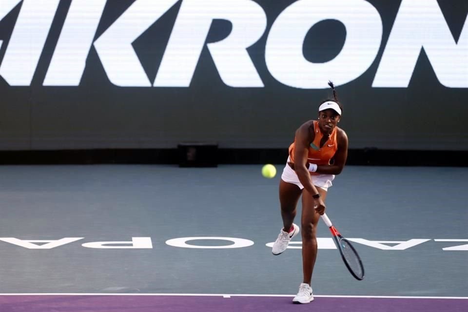 Sloane Stephens es una de las consentidas de la fanaticada en el estadio de tenis.
