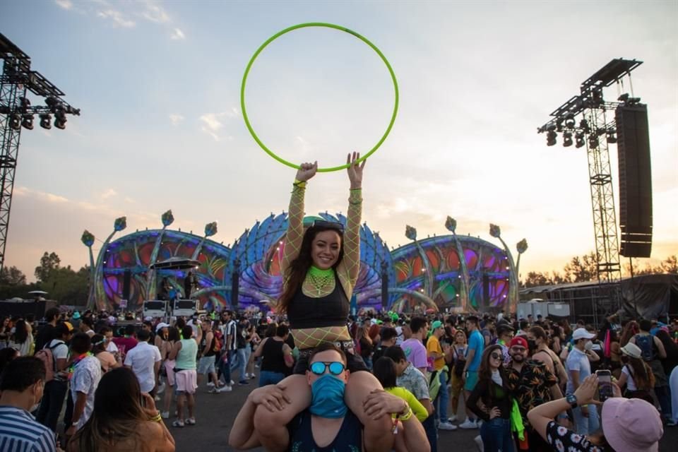 La energía y emoción no ha parado en la segunda jornada del Electric Daisy Carnival en CDMX.