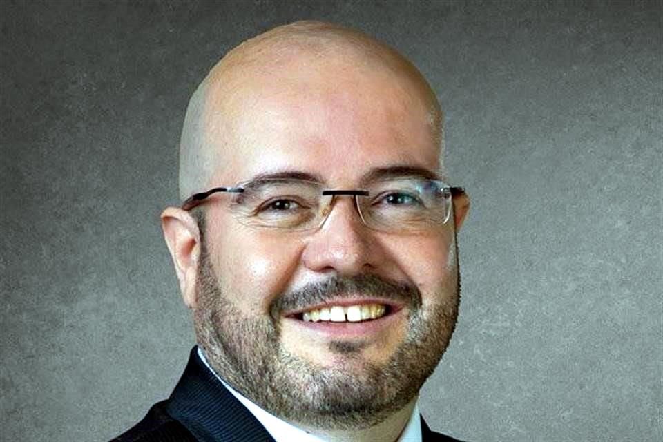 Javier Luna Rodríguez, presidente del Colegio de Contadores Públicos de Guadalajara.