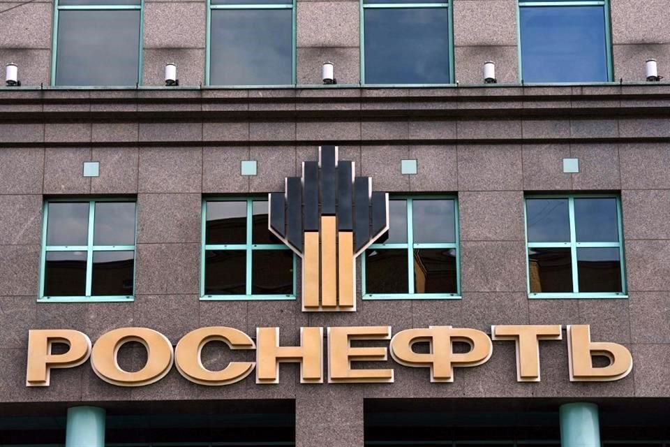 Vista de las oficinas corporativas de la petrolera rusa Rosneft en Moscú.