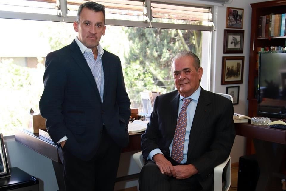 Ricardo Zinser y Xavier Olea Peláez