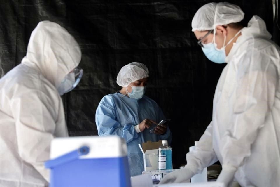 Se estima que uno de cada cuatro trabajadores de la salud padece depresión o ansiedad.