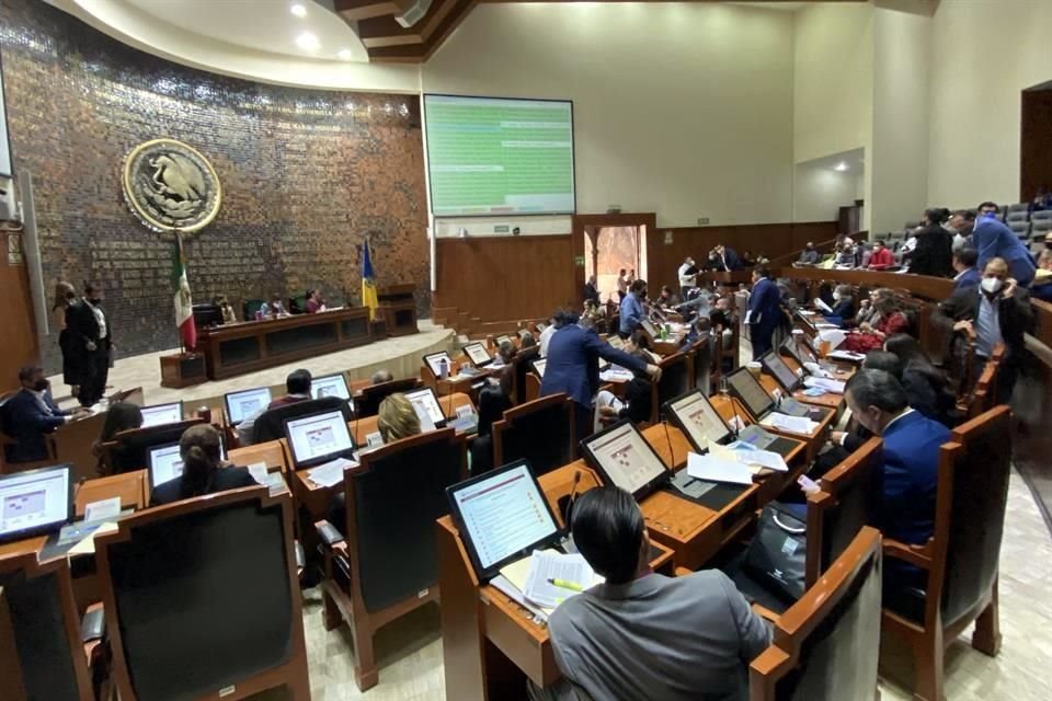 Vista panorámica de una sesión del Congreso de Jalisco.