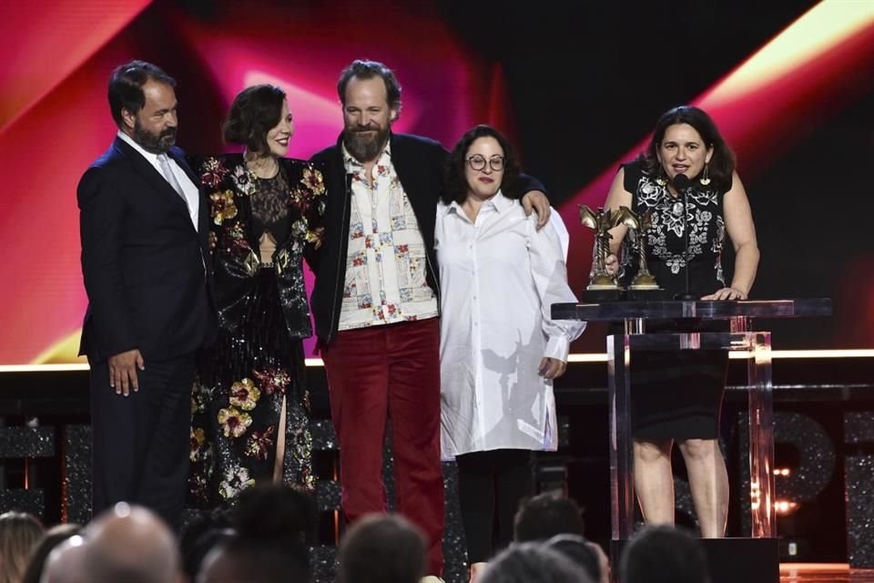 'La Hija Oscura' se llevó el premio a Mejor Largometraje en los Spirit Awards.