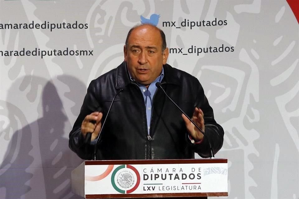 El coordinador de los diputados del PRI, Rubén Moreira, pidió a Morena que presente otra propuesta de reforma eléctrica, si quiere que sea discutida y aprobada en San Lázaro.