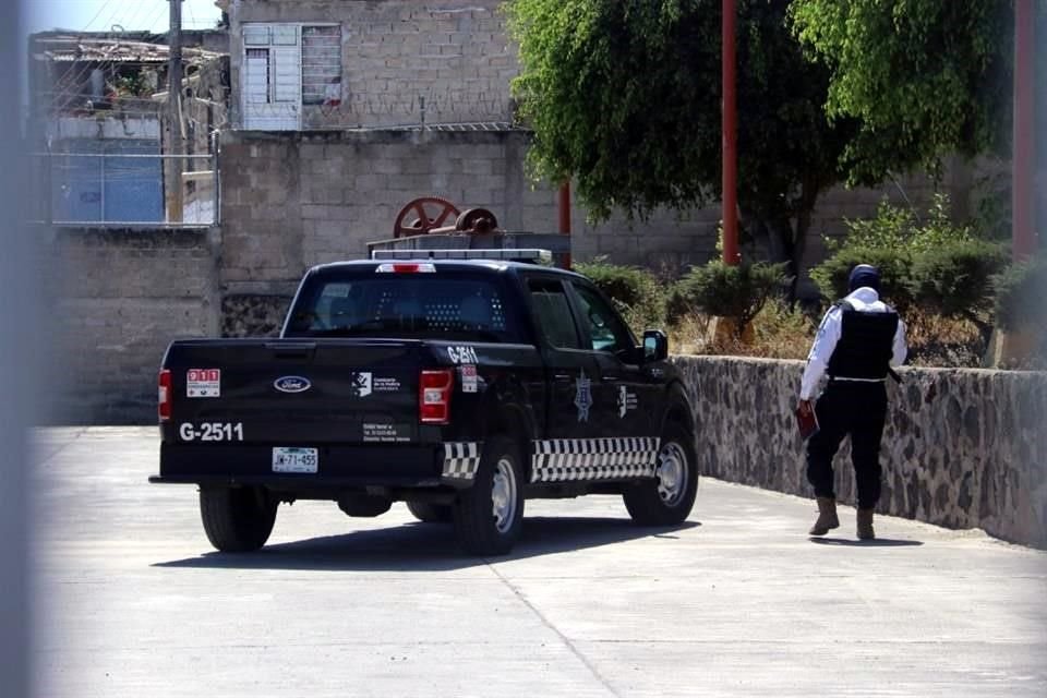 Los uniformados tapatíos comentaron que, por la ropa que vestía, podría tratarse de un hombre.