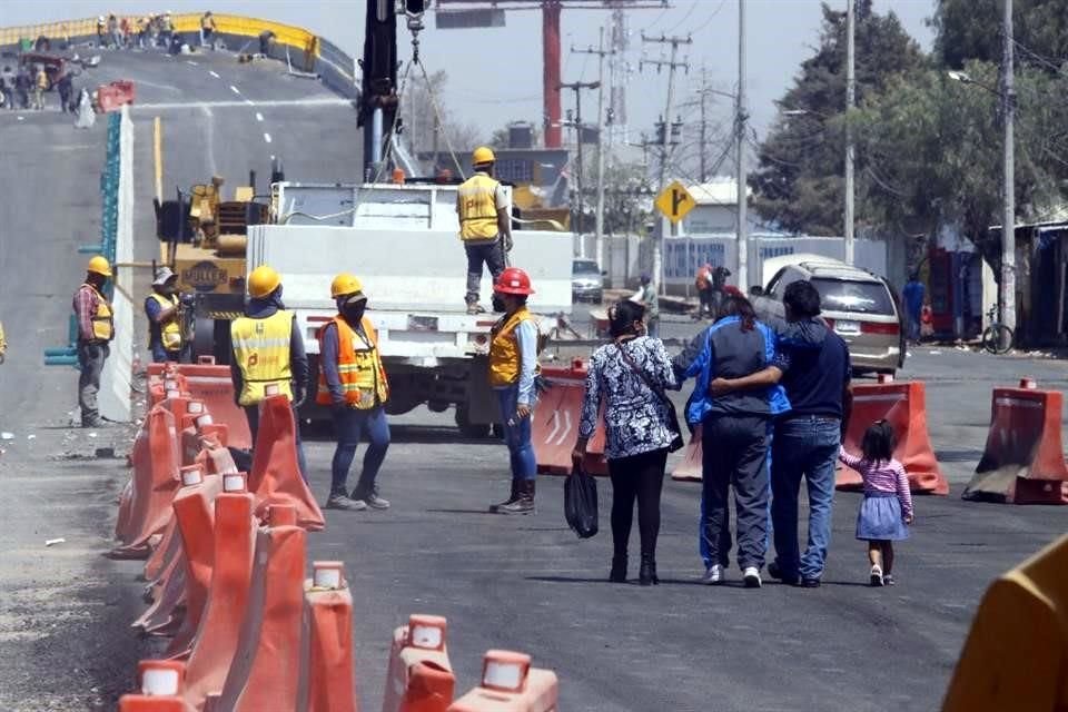 En uno de los hospitales de la zona del AIFA se quedaron sin agua pues, acusan, durante las obras rompieron una tubería.