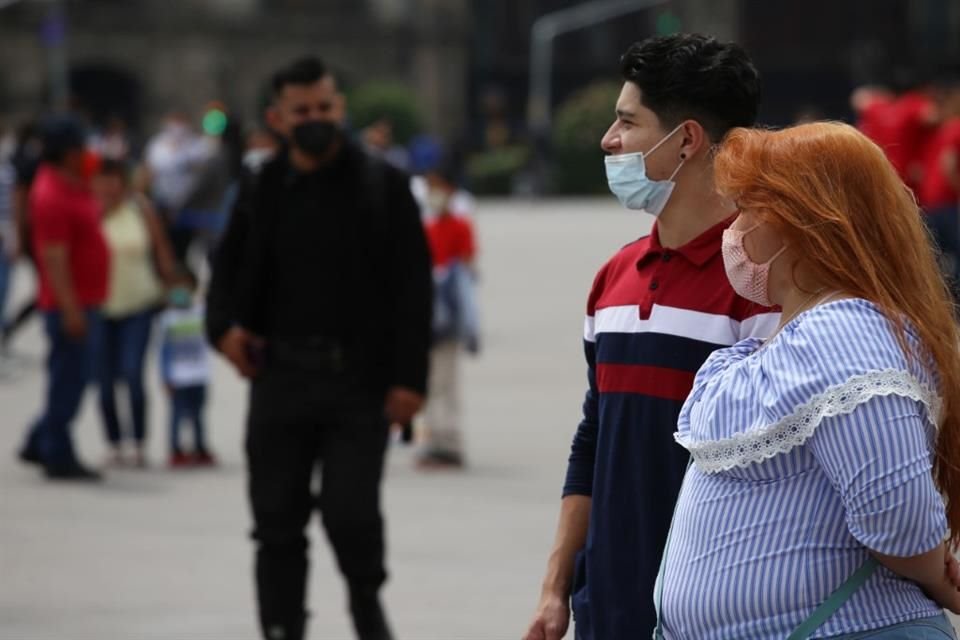 Ante el descenso de hospitalizaciones, la CDMX dijo que uso de cubrebocas en lugares abiertos será voluntario.
