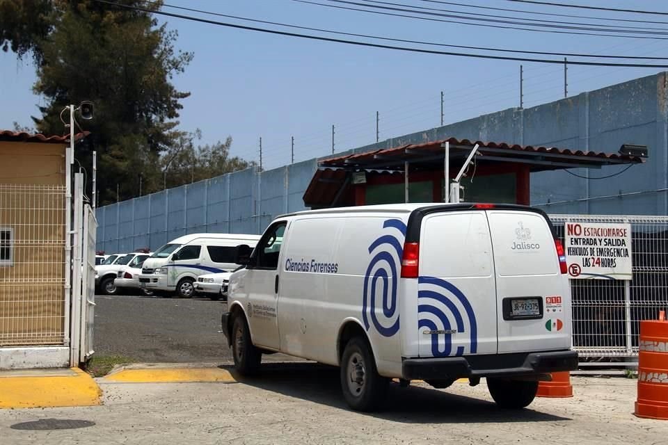 En el IJCF hay un caos que agranda el dolor de quienes tienen personas desaparecidas, señala el colectivo Entre Cielo y Tierra.