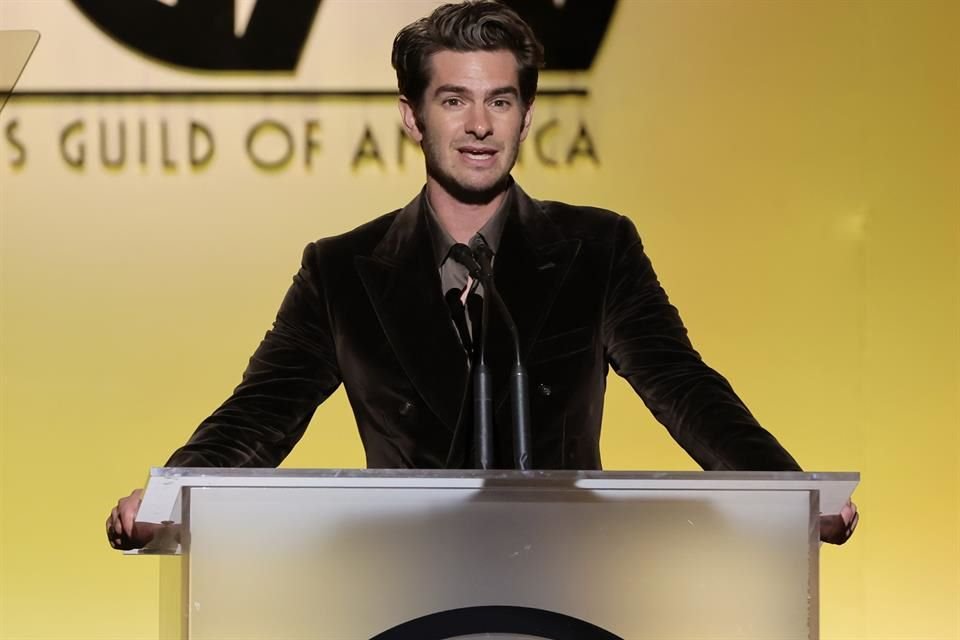 Andrew Garfield ofreció un discurso durante la entrega anual de los premios.