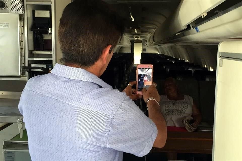 En la zona cultural del AIFA hay aviones que pueden ser recorridos por los visitantes.