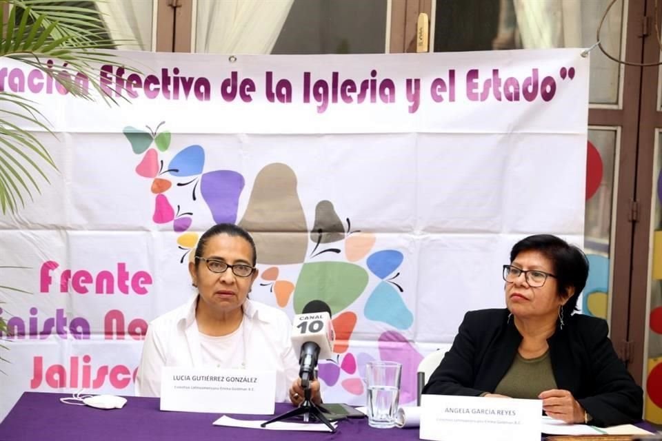 Lucía Gutiérrez González y Ángela García Reyes, integrantes del Colectivo Latinoamericano Emma Goldman.