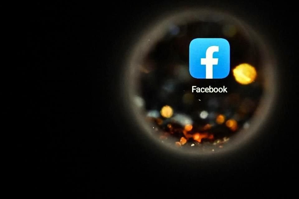 Los usuarios de Facebook e Instagram podrán interactuar con las imágenes de los anuncios tridimensionales.