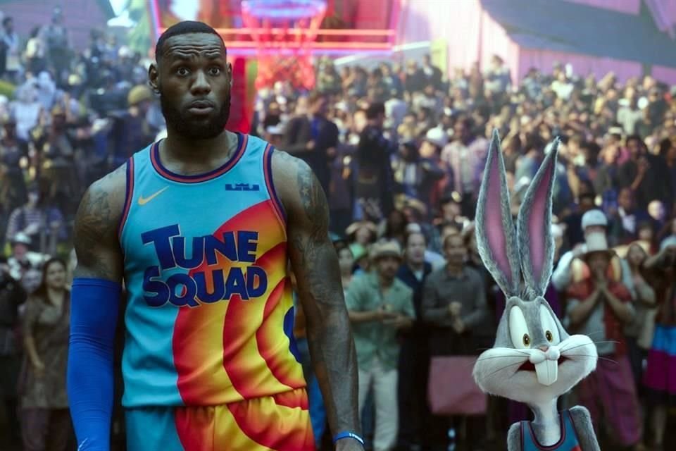 LeBron James ganó el premio Frambuesa de Oro por su trabajo en 'Space Jam 2', como la peor de la temporada.