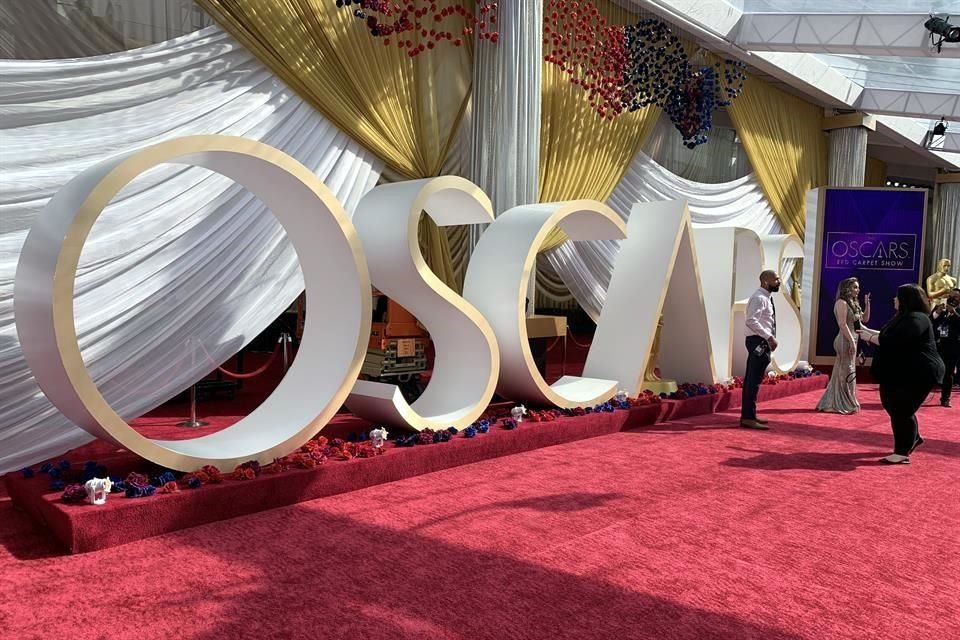 A las 18:00 horas iniciará la ceremonia para la entrega del Óscar.