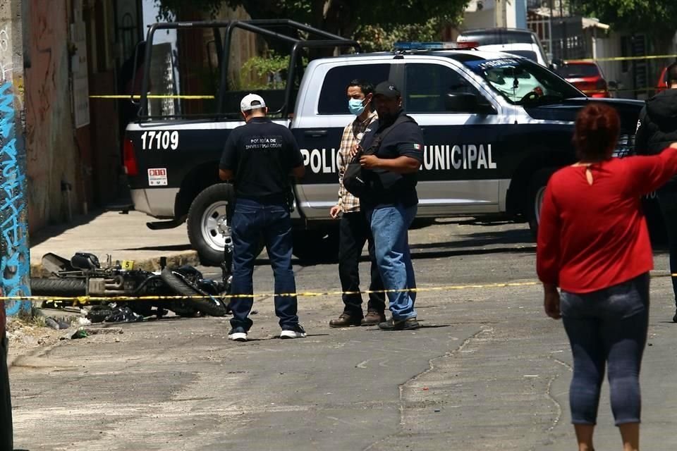 Lugar donde fue ejecutado un joven motociclista en la Colonia Hidalgo, en Tlaquepaque.