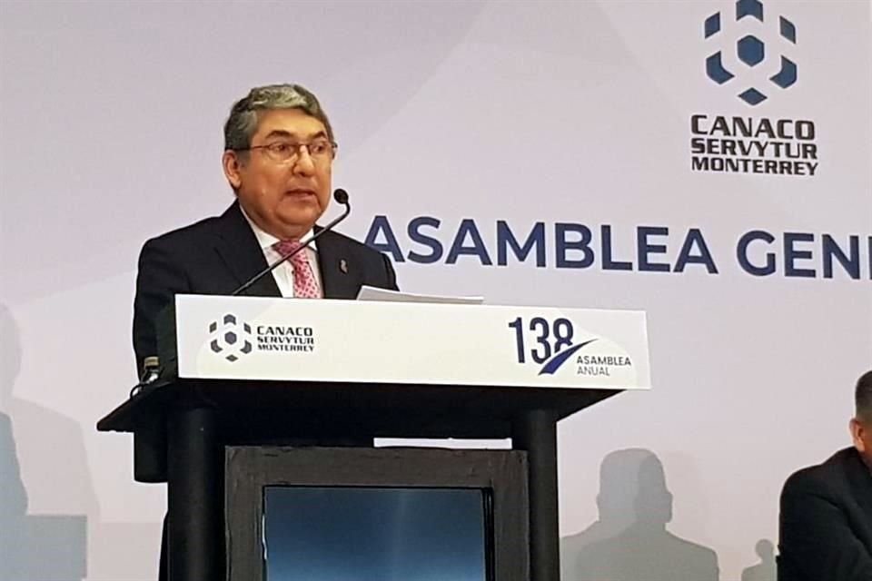 Javier Arteaga Gutiérrez, presidente de la Canaco, criticó los ataques constantes de AMLO, por no abonar a la recuperación económica.