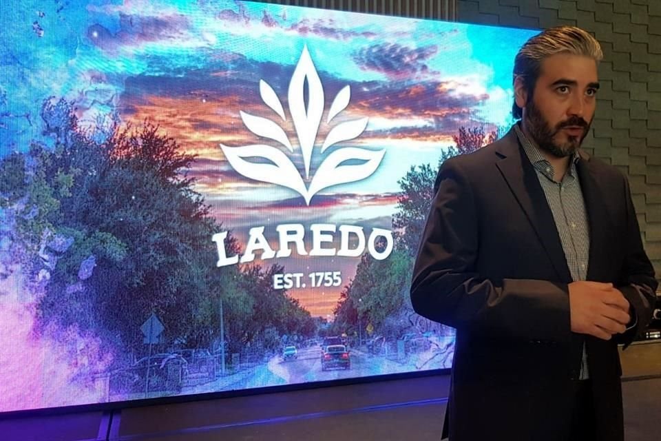 Joel Vazquez, Subdirector de la Oficina de Turismo de Laredo, Texas.