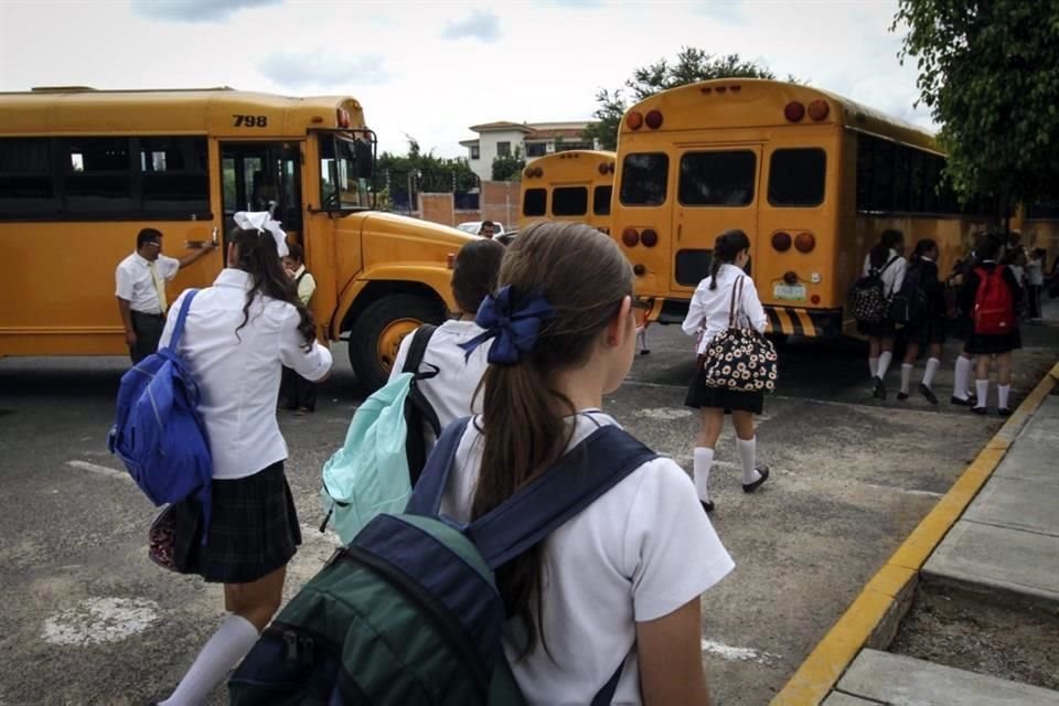 Diputados de MC urgen a Municipios establecer la reglamentación necesaria para que escuelas cumplan con un plan de movilidad escolar.