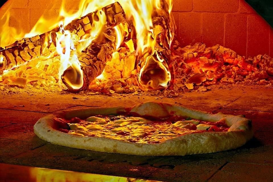 Todo lo que hay que saber sobre pizza. Tres tomos y un manual de cocina conforman la más reciente entrega de 'Modernist Cuisine'.