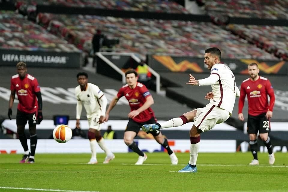 Lorenzo Pellegrini acertó el tiro penal para poner el 1-1 al minuto 15.