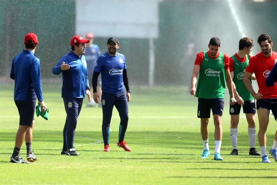 Entrenamiento de Chivas en las instalaciones de Verde Valle.