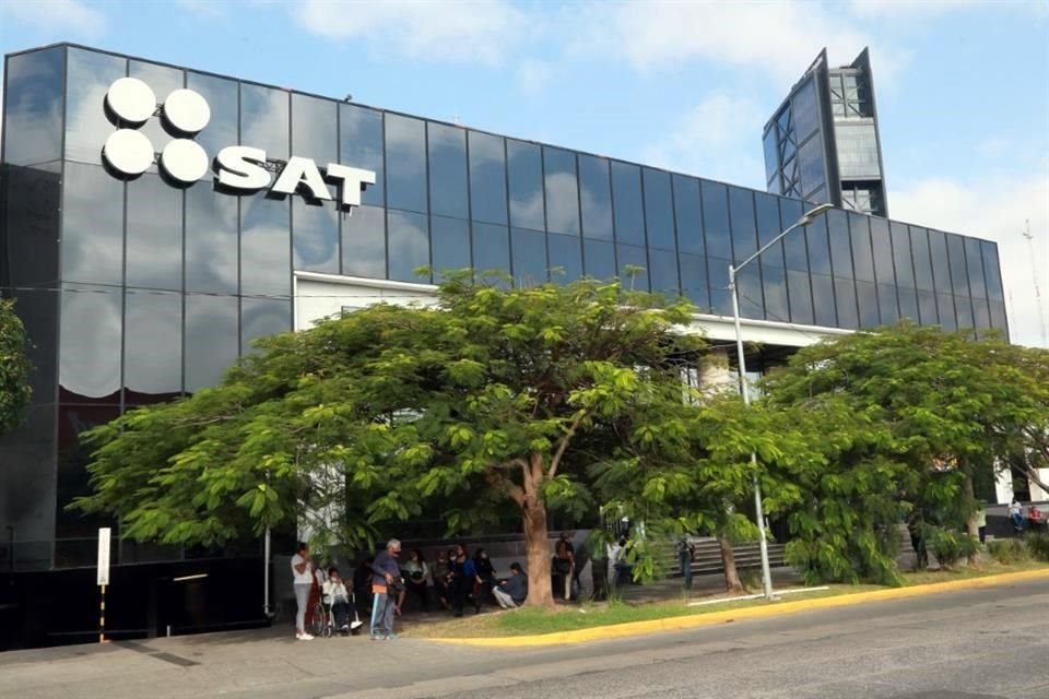 El SAT puede solicitar de forma aleatoria la información a las empresas.