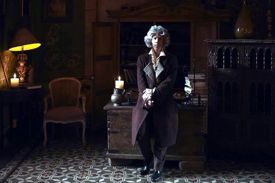 El recorrido es de martes a domingo, con funciones a las 18:30, 20:00 y 21:30 horas
