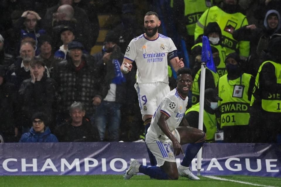 Benzema y Vinicius se conectaron en el primer gol.