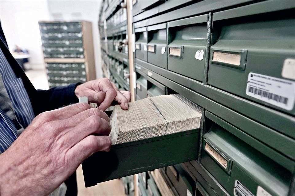 El Archivo General de la Nación informó que el Centro Nacional de Inteligencia sólo ha transferido una caja con 10 legajos relacionados con homicidios de periodistas entre 1987 y 1990.
