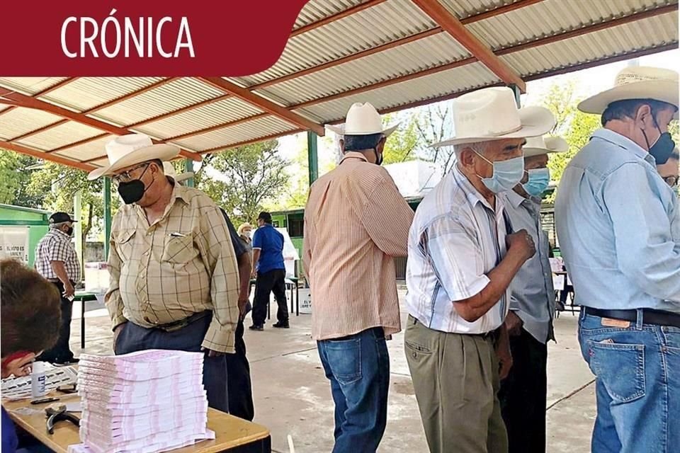 La mayoría de los votantes en Rosario fue de adultos mayores que refrendaron su apoyo al Presidente López Obrador.