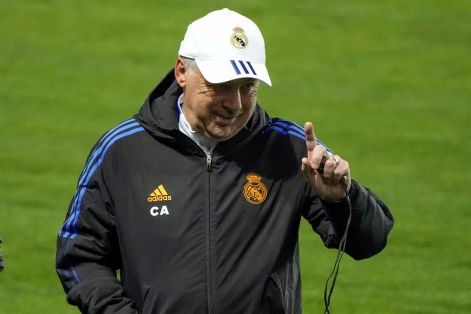 Carlo Ancelotti se alegra de que el Real Madrid dependa de Benzema.