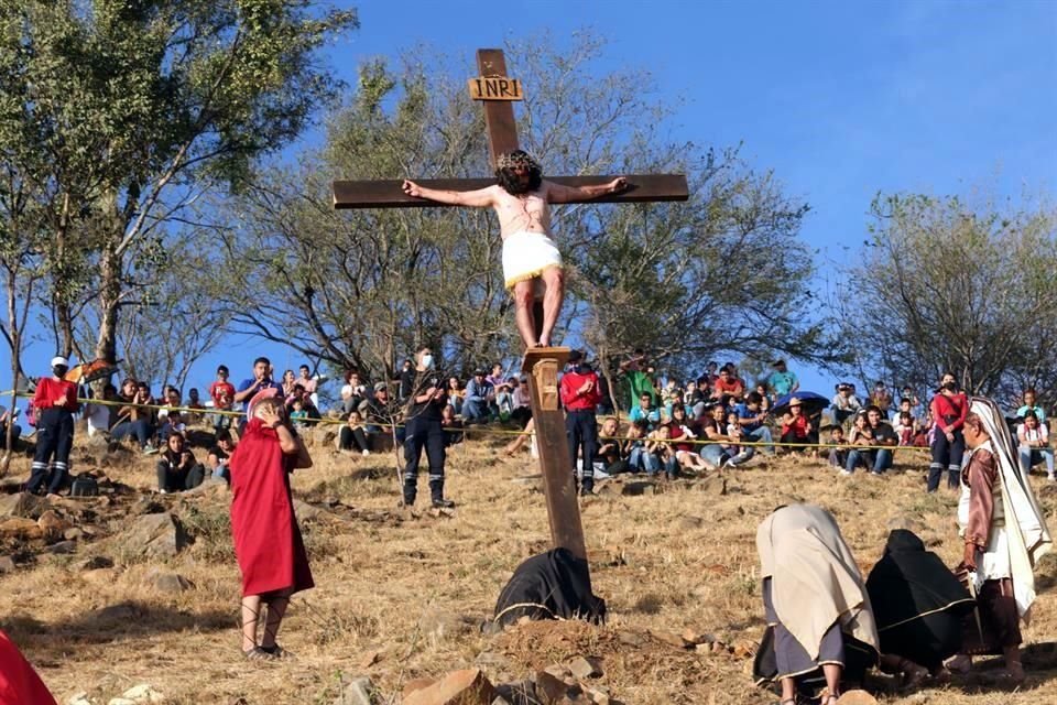 Crucifixión en el Cerro de la Reina.