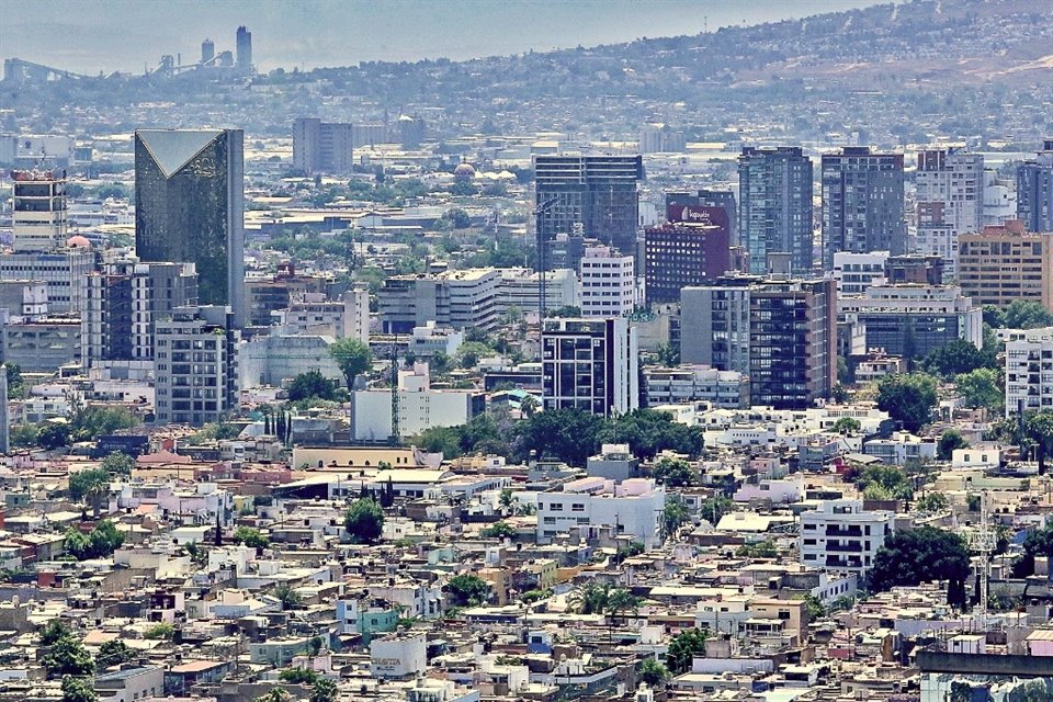 En zonas con mayor presencia de torres, así como de urbanización, es donde se presentan las islas de calor.