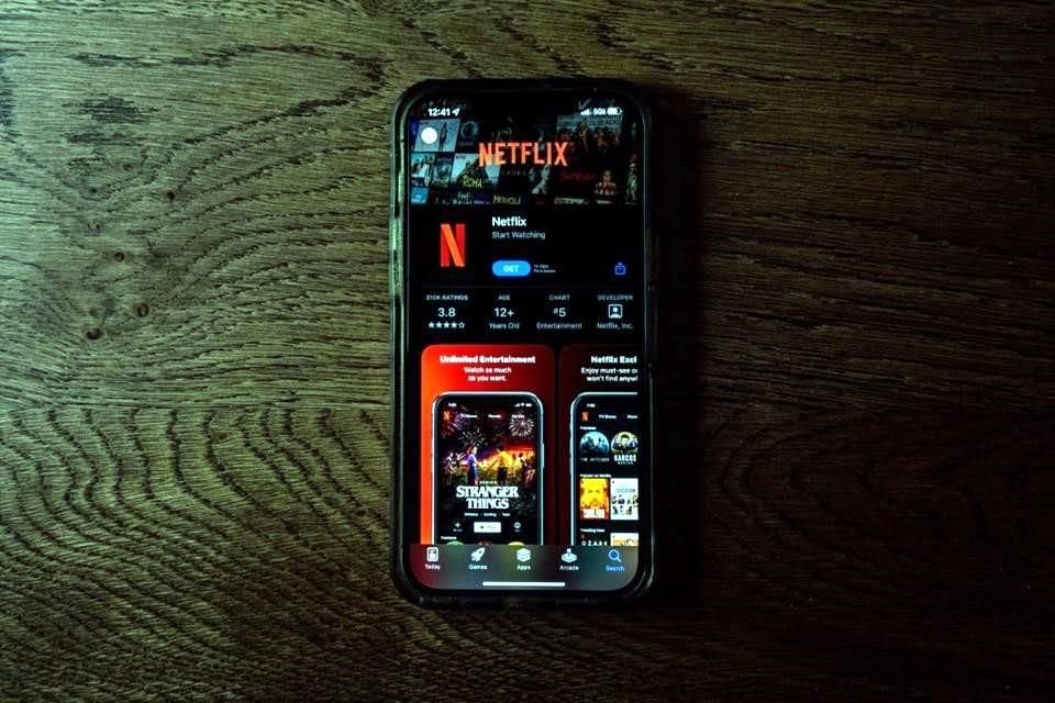 Netflix dijo que terminó los primeros tres meses del año con 200 mil suscriptores menos que en el cuarto trimestre y dijo que esperaba perder 2 millones de suscriptores globales en el trimestre actual.