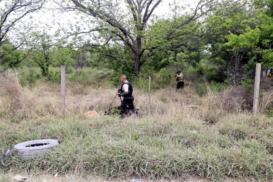 Elementos de la Agencia Estatal de Investigaciones, de la Comisión Local de Búsqueda y de Fuerza Civil continúan la búsqueda.