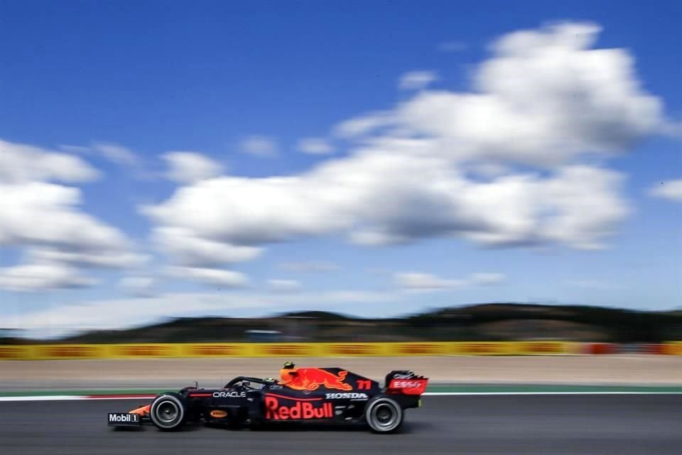 Checo alcanzó a ser top ten.
