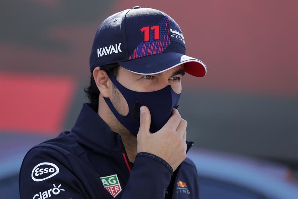 El piloto mexicano habló de lo complicado que fue la pista por el poco agarre y mucho viento.