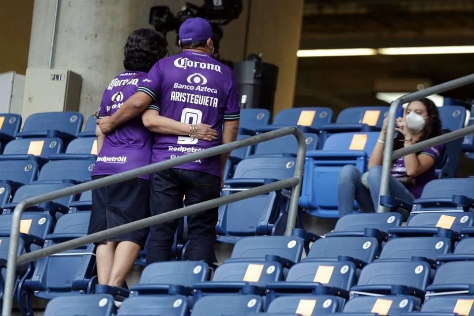 Observa el color en el BBVA  en el duelo Rayados-Mazatlán.