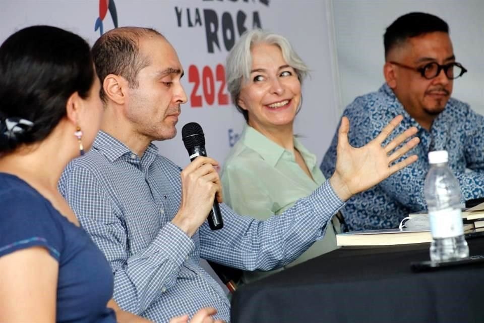 Mayra González, Geney Beltrán, Verónica Murguía y Hernán Bravo Valera en el homenaje al escritor mexicano Álvaro Uribe, fallecido el pasado 2 de marzo.