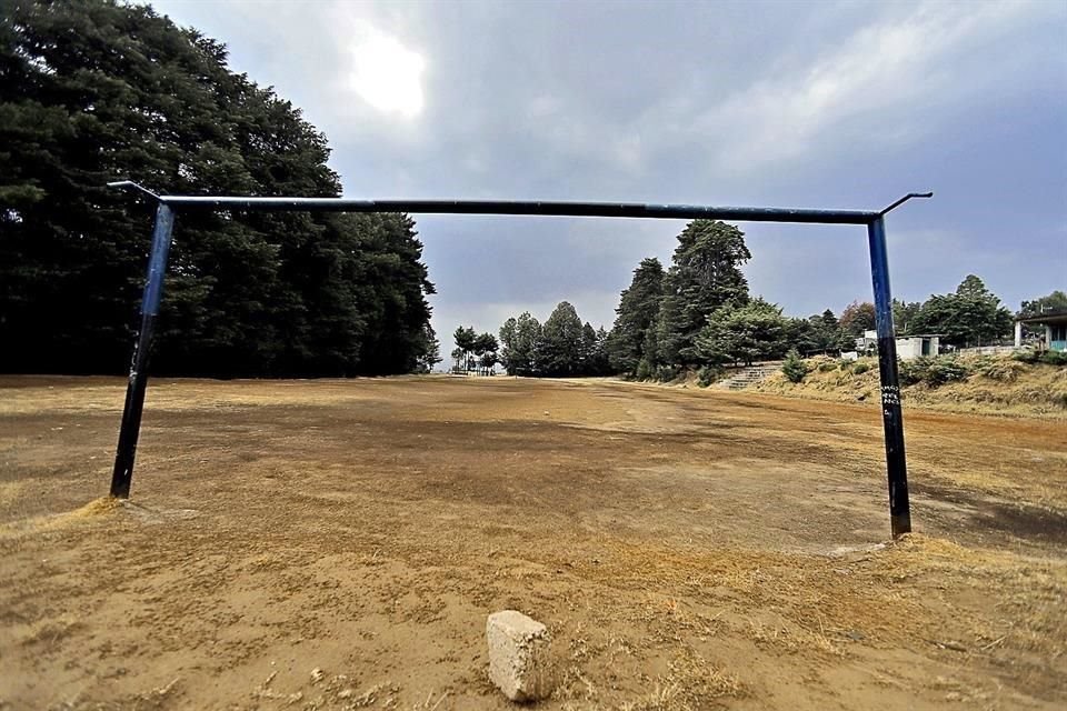Un pleito en el campo donde se jugaba un partido de futbol femenil resultó trágico para varias familiares de Villa Victoria, en el Estado de México.