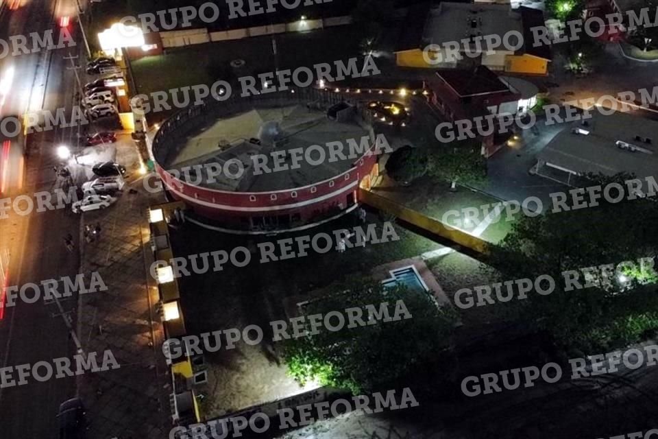 La Fiscalía realizó una diligencia en el Motel Nueva Castilla, donde fue encontrado el cuerpo de Debanhi.