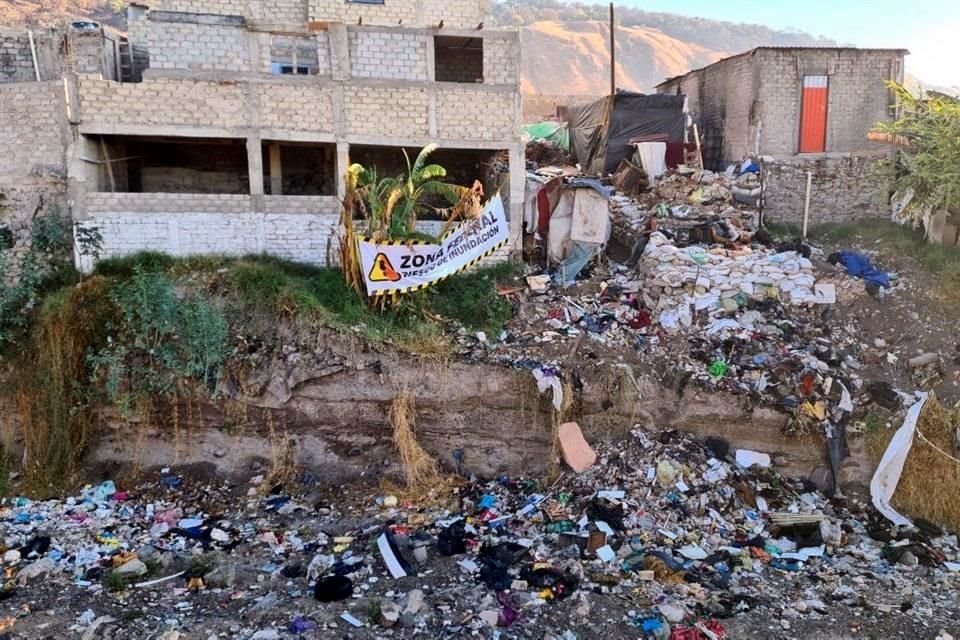 Asentamientos irregulares en el cauce de Arroyo Seco, una zona federal.