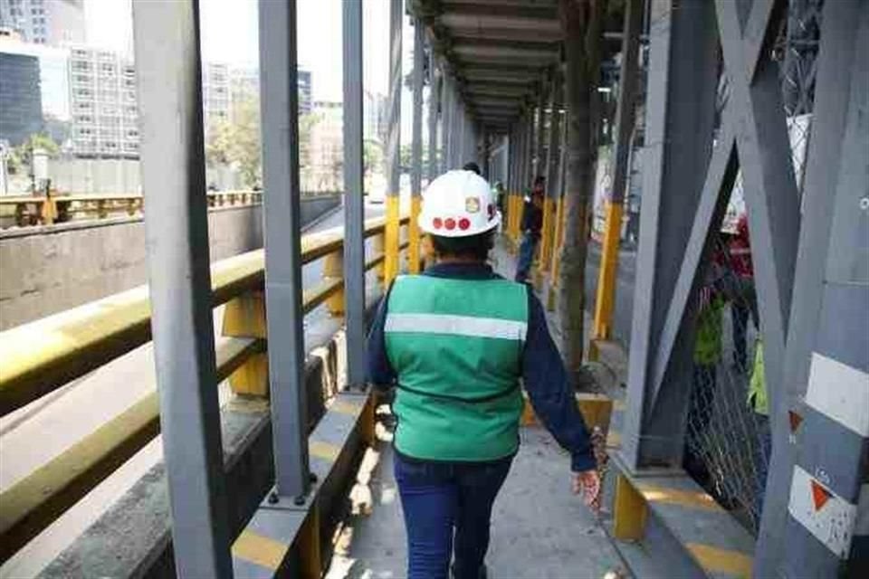 Ante esto, la organización prepara cursos para capacitar a 72 mil mujeres del sector minero en uso de IA y nuevas tecnologías.