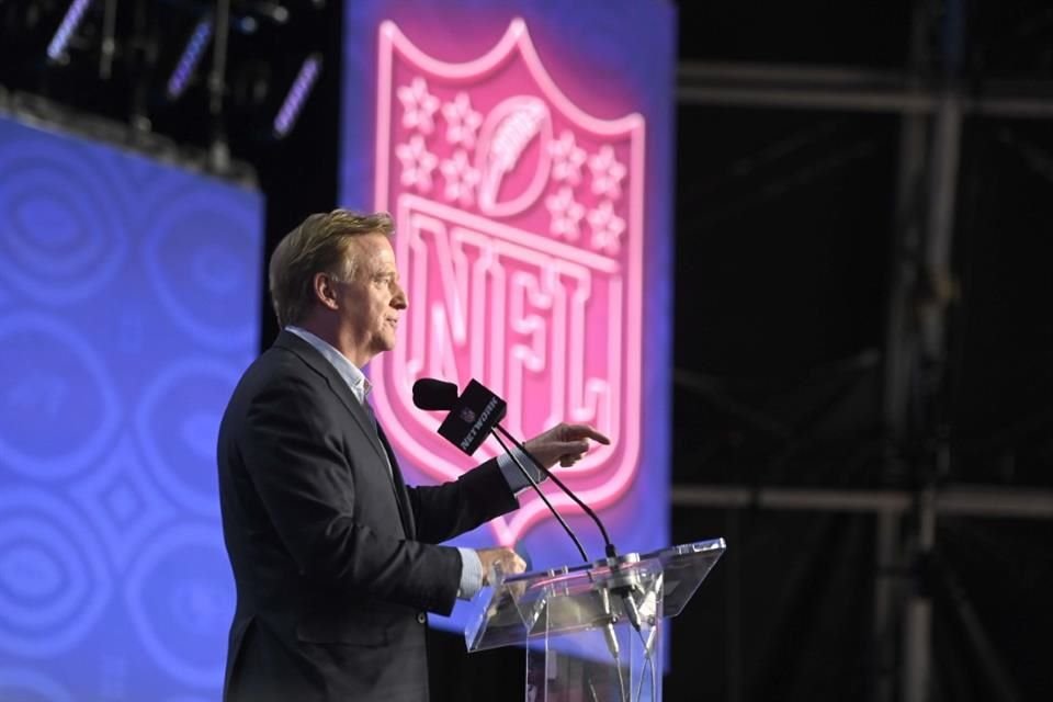 El comisionado Roger Goodell dio el banderazo en Las Vegas.