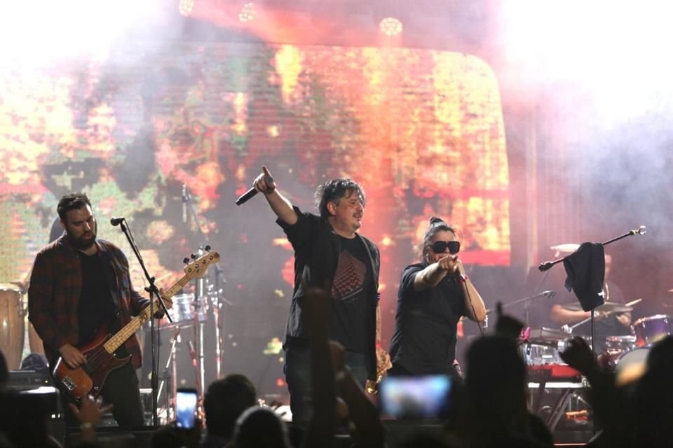 Jonaz interpretó sus éxitos en el Festival King Cabrito.