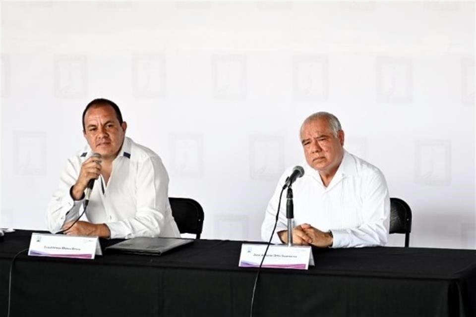 El Gobernador Blanco ofreció una conferencia de prensa en Cuautla.