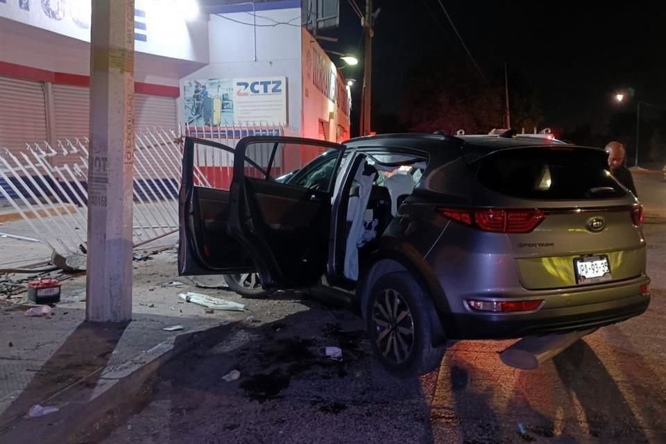 El hombre se impactó contra el cancel de un local y terminó grave.