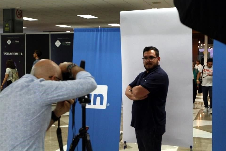 LinkedIn es una plataforma que te permite construir redes de negocio.